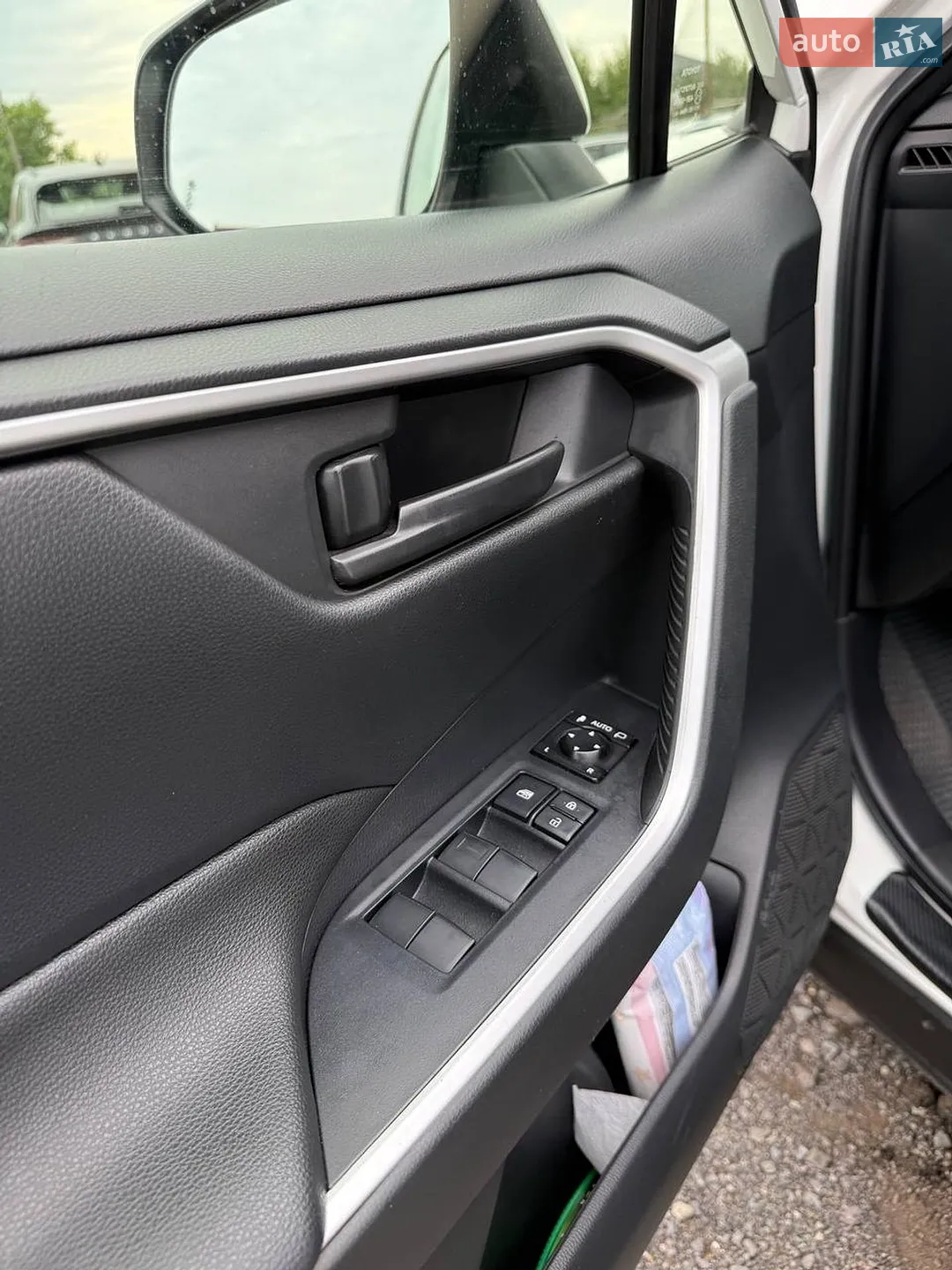 2019 Toyota RAV 4 - мініатюра 9