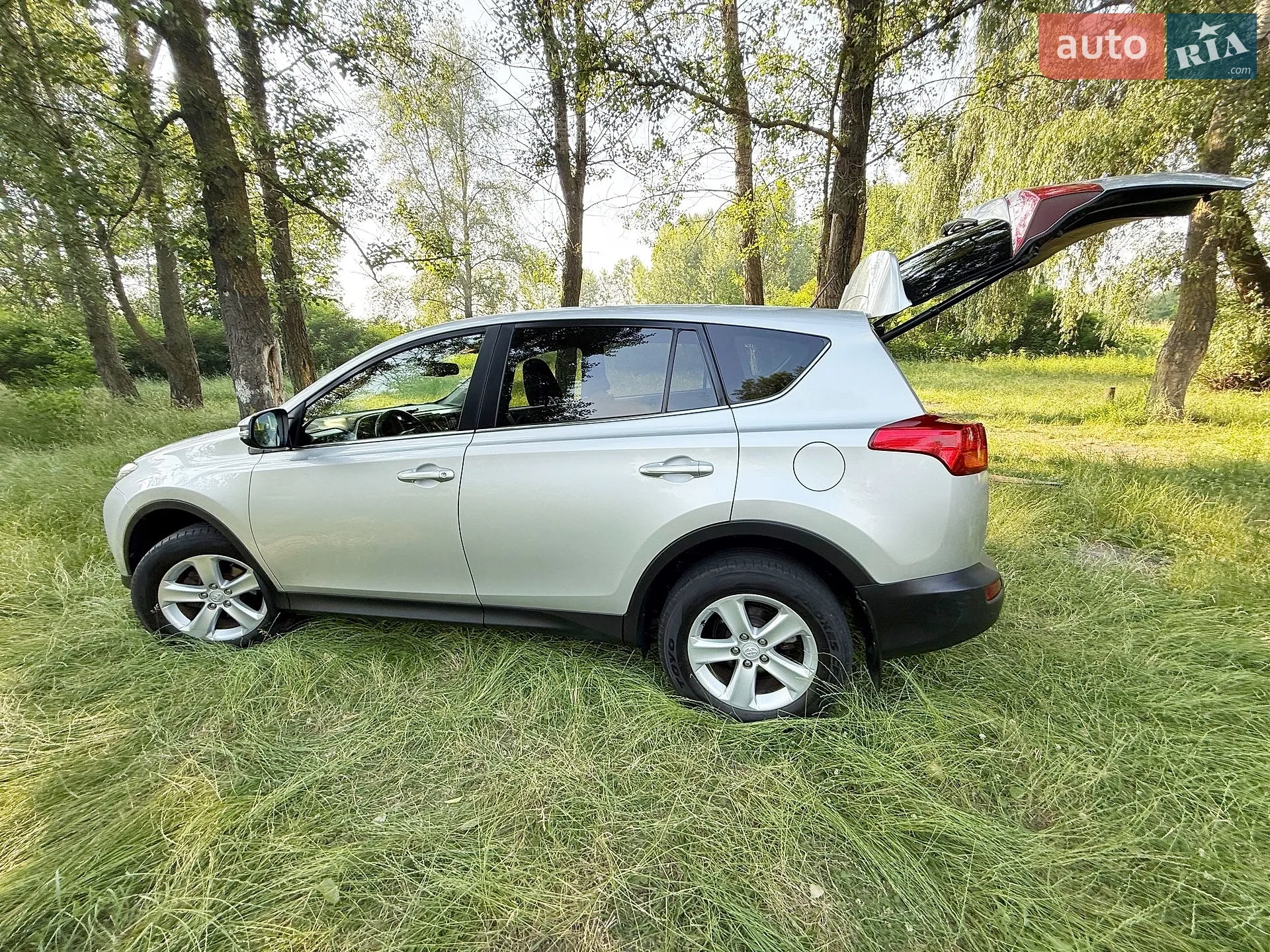 2013 Toyota RAV 4 - мініатюра 14