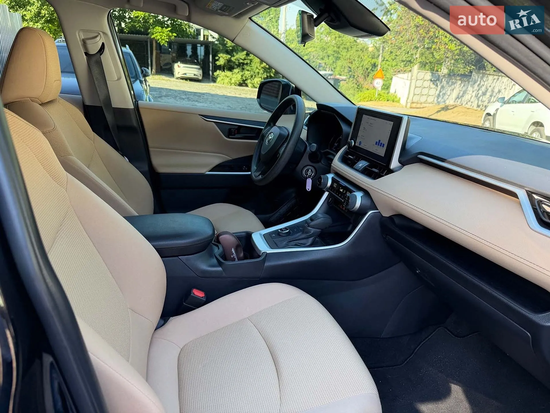 2025 Toyota RAV 4 - мініатюра 27