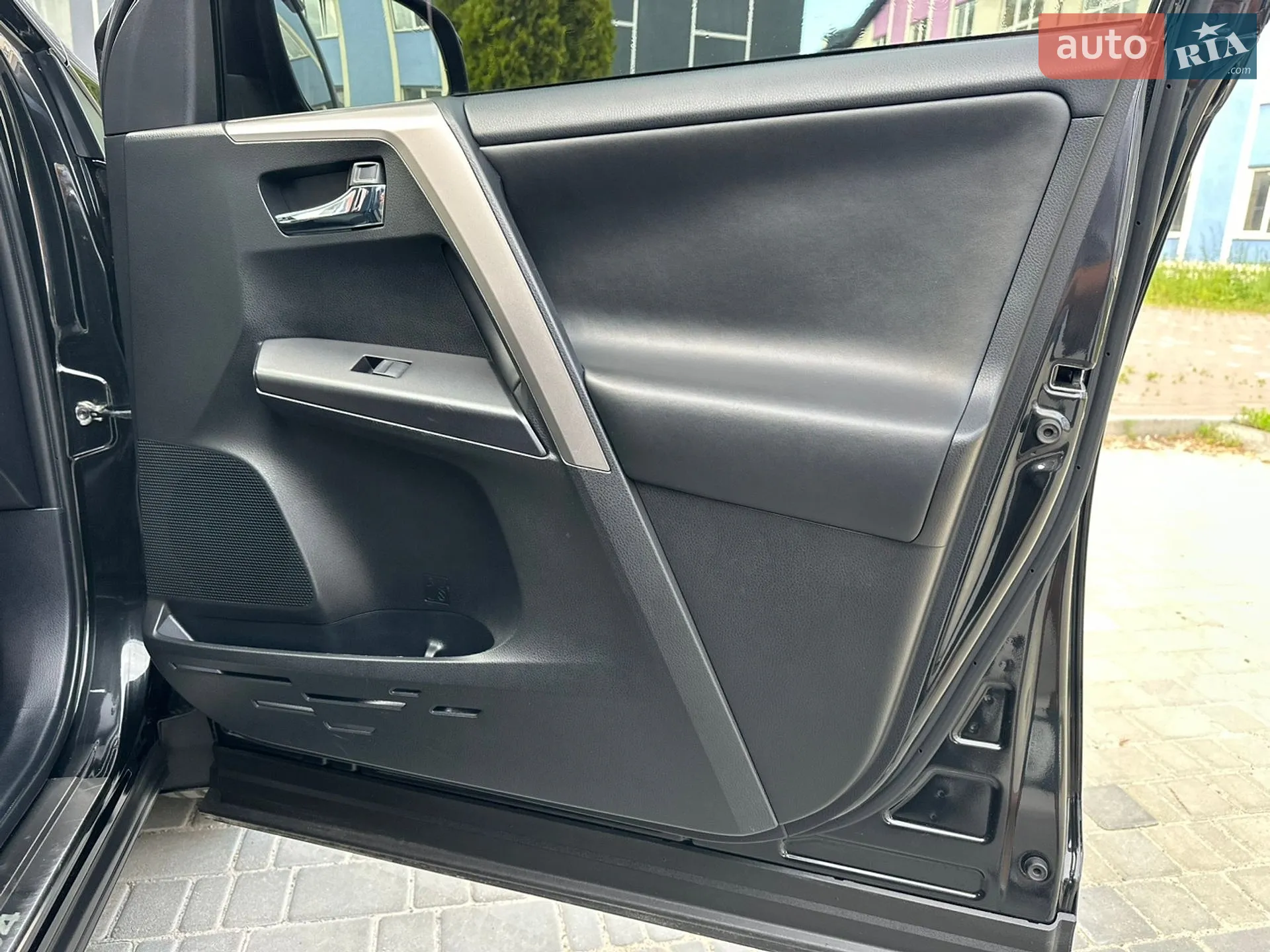 2017 Toyota RAV 4 - мініатюра 122