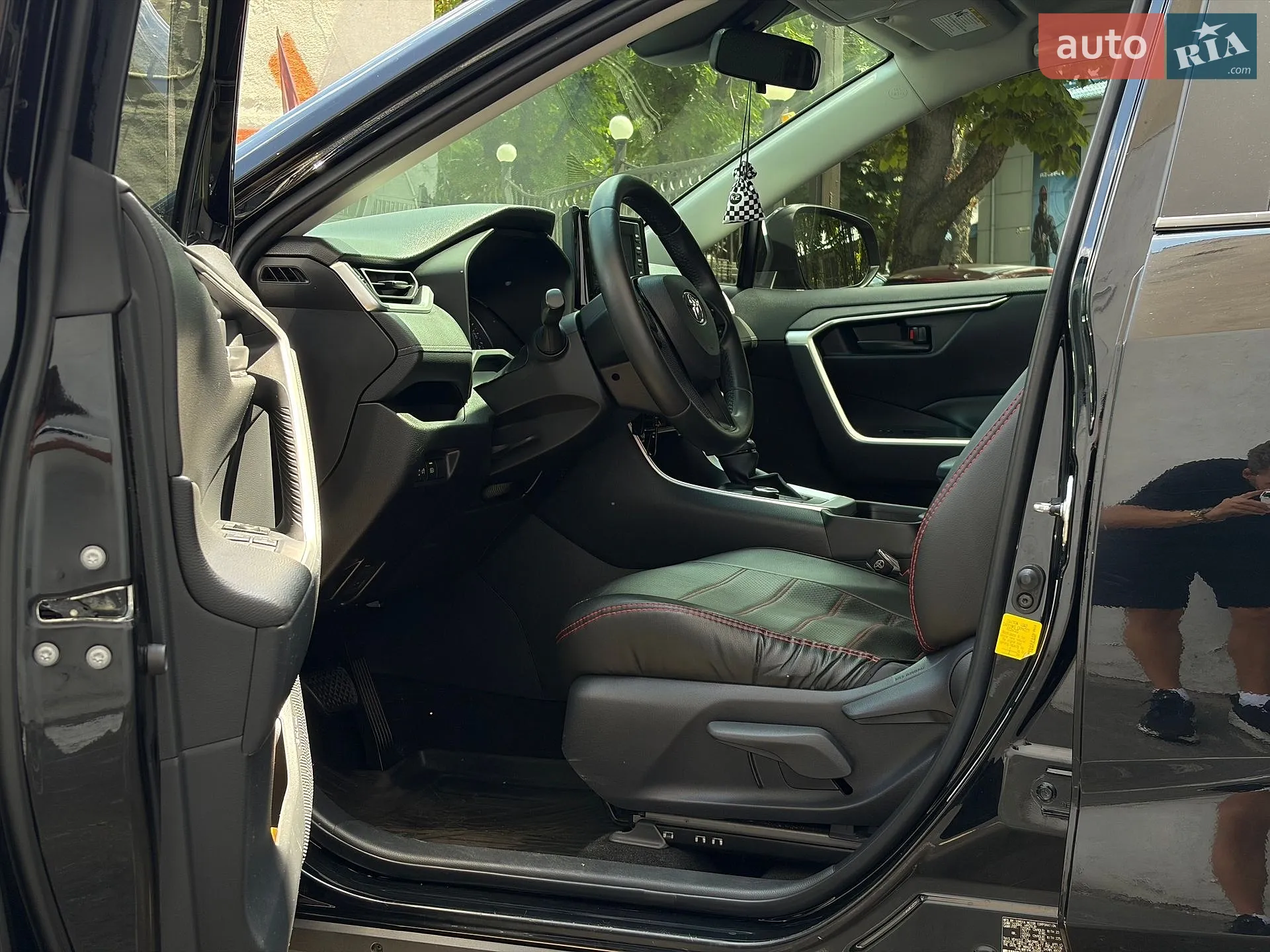 2019 Toyota RAV 4 - мініатюра 19