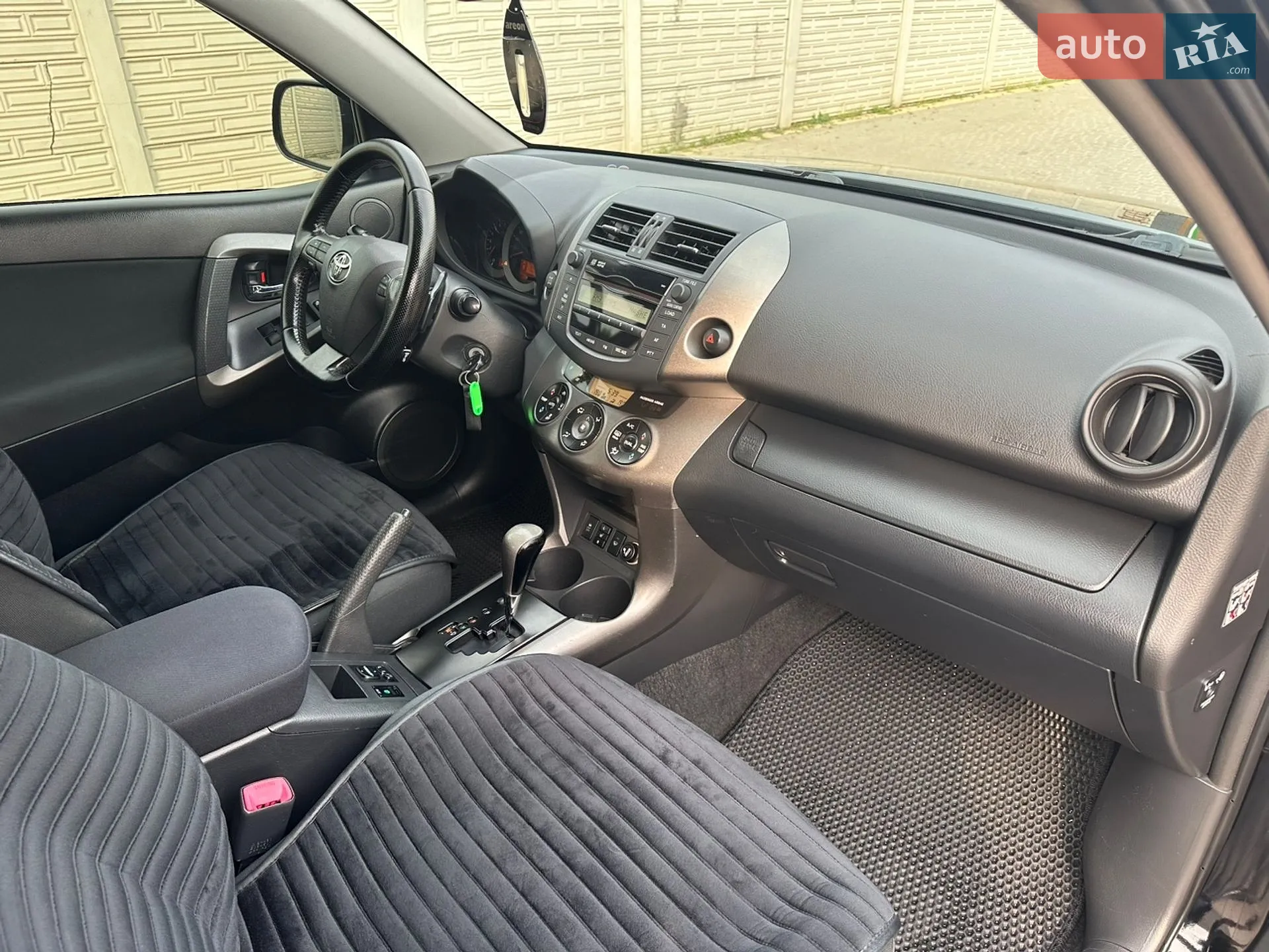 2011 Toyota RAV 4 - мініатюра 40