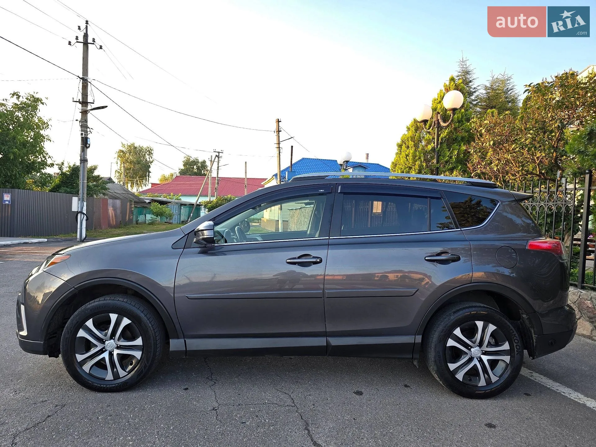 2017 Toyota RAV 4 - мініатюра 4