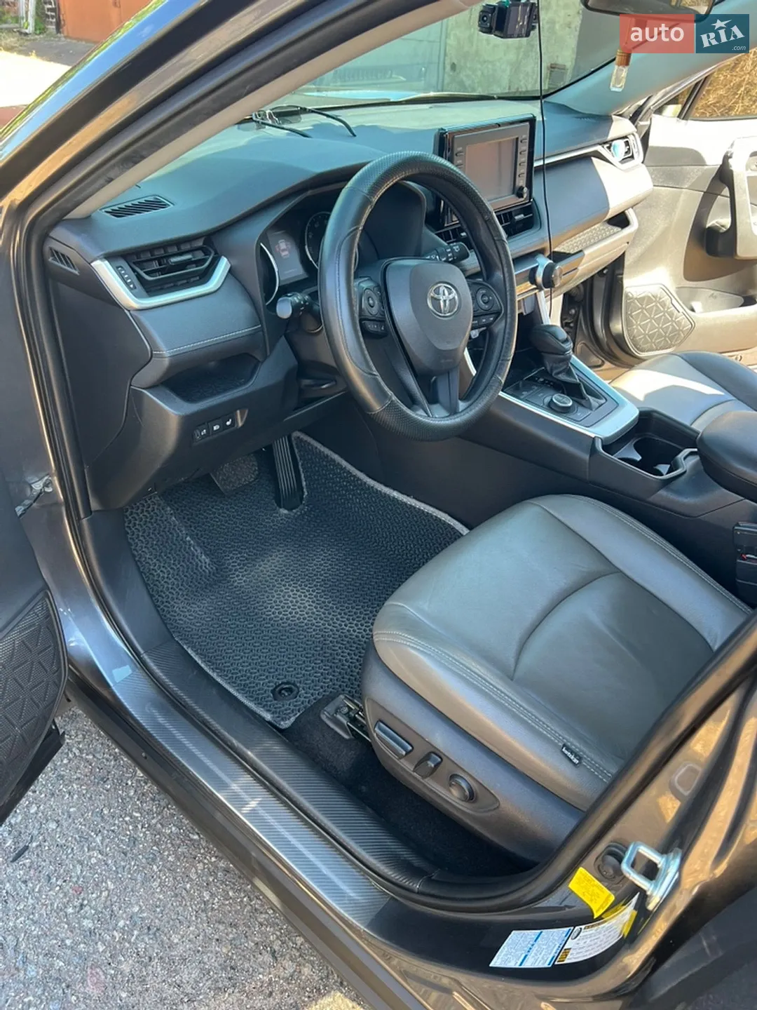 2019 Toyota RAV 4 - мініатюра 8