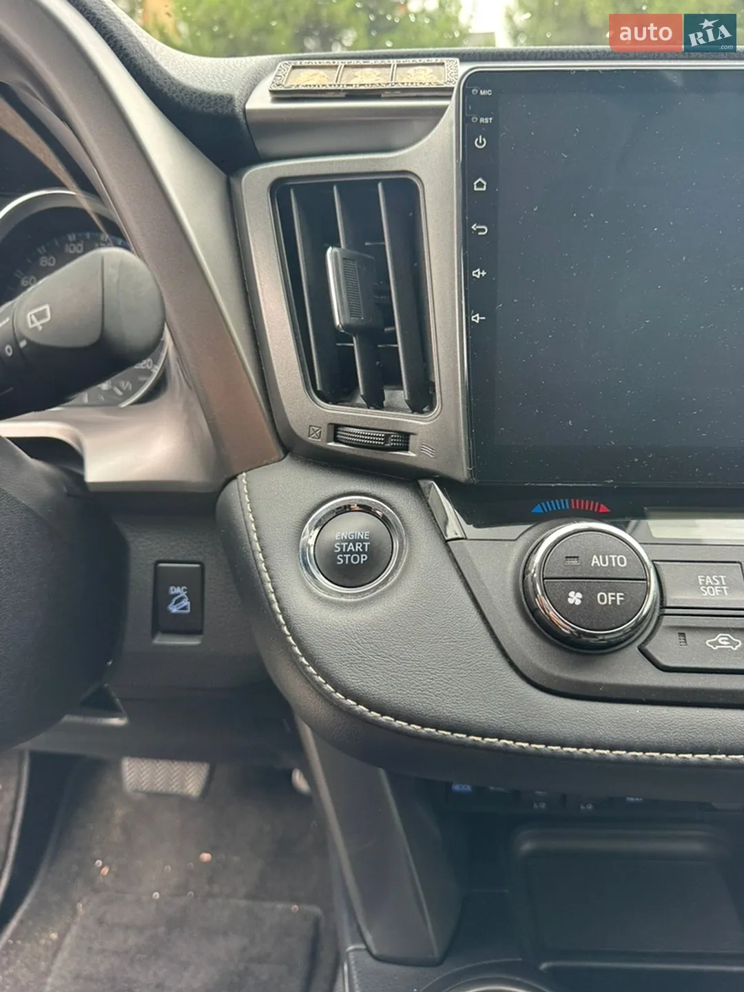 2016 Toyota RAV 4 - мініатюра 14