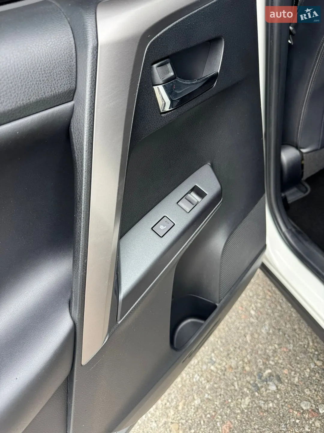 2016 Toyota RAV 4 - мініатюра 15