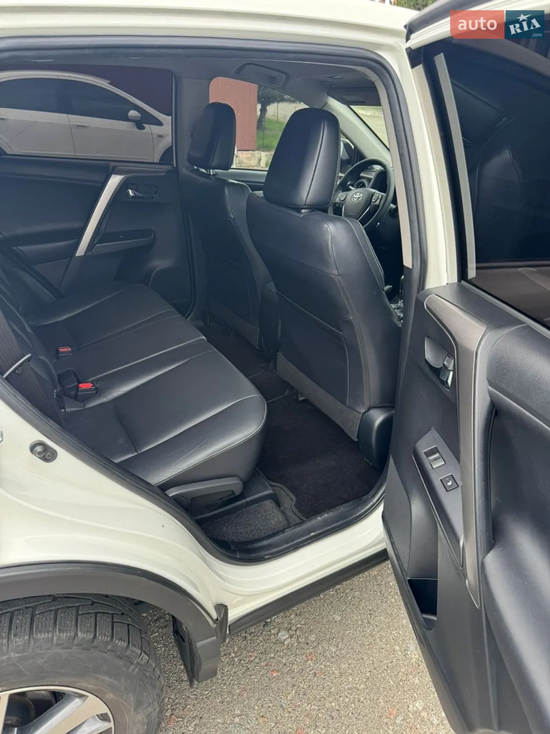 2016 Toyota RAV 4 - мініатюра 17