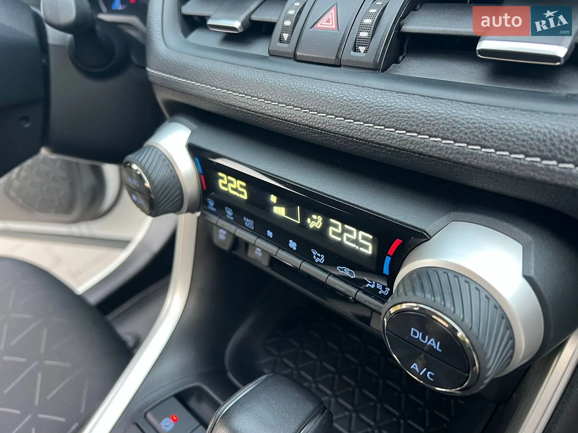 2020 Toyota RAV 4 - мініатюра 63