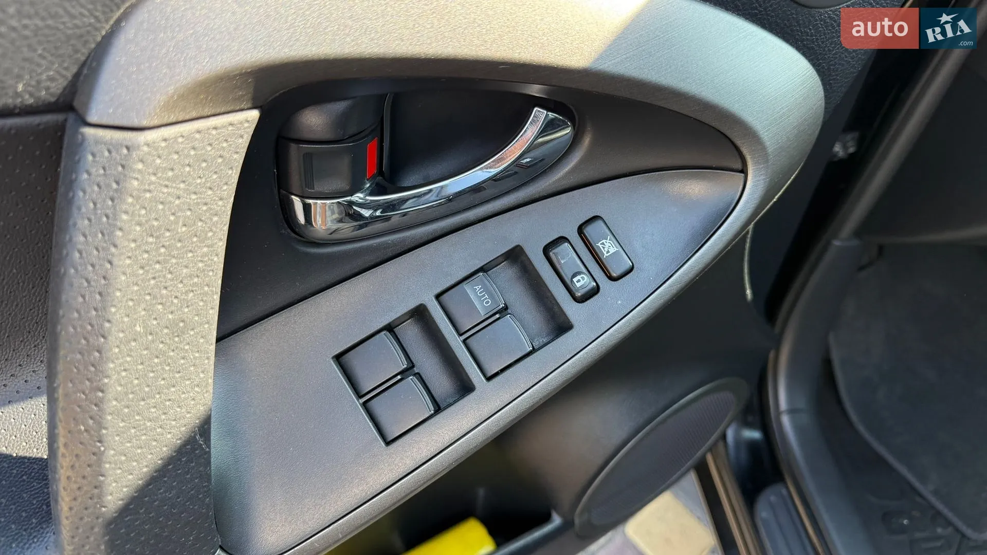 2012 Toyota RAV 4 - мініатюра 15