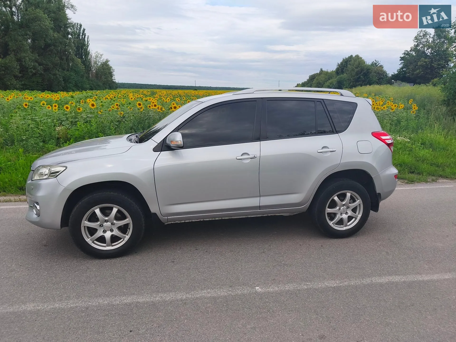 2010 Toyota RAV 4 - мініатюра 8