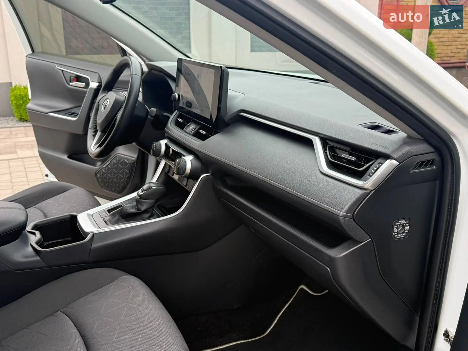 2023 Toyota RAV 4 - мініатюра 17