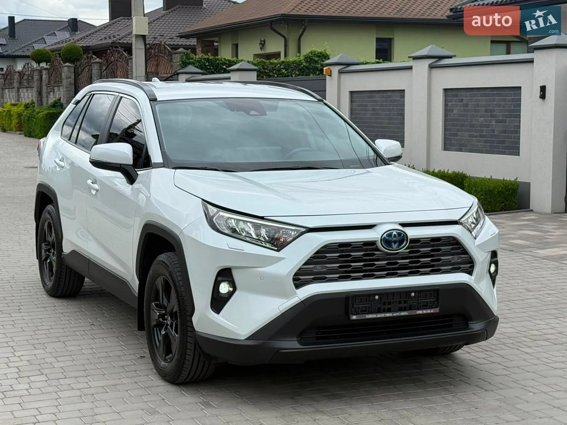 2023 Toyota RAV 4 - фото 1
