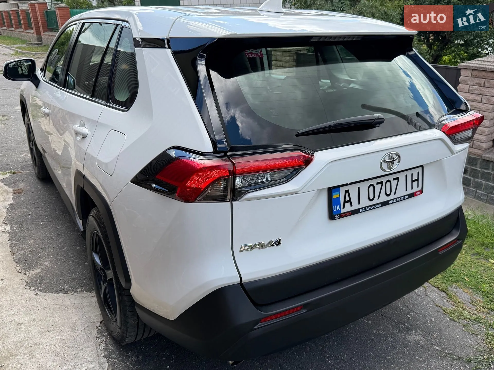 2019 Toyota RAV 4 - мініатюра 26