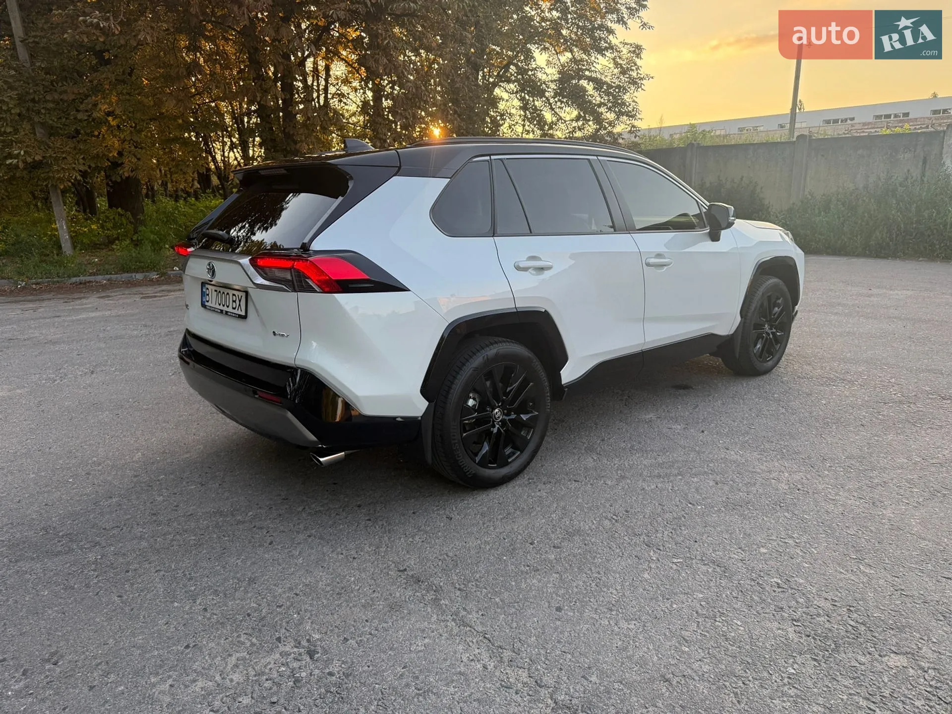 2025 Toyota RAV 4 - мініатюра 5
