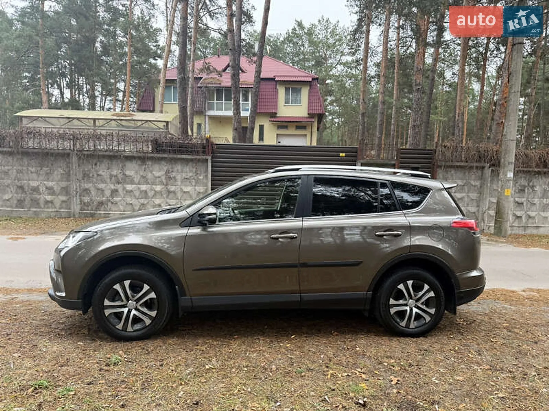 2018 Toyota RAV 4 - мініатюра 10