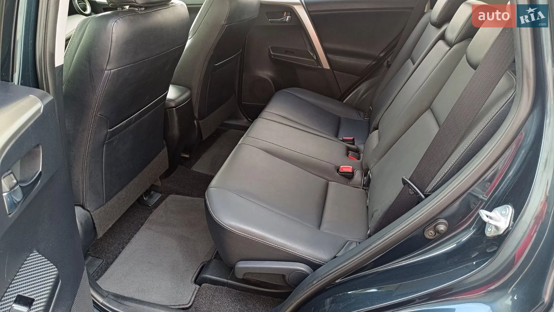2015 Toyota RAV 4 - мініатюра 11