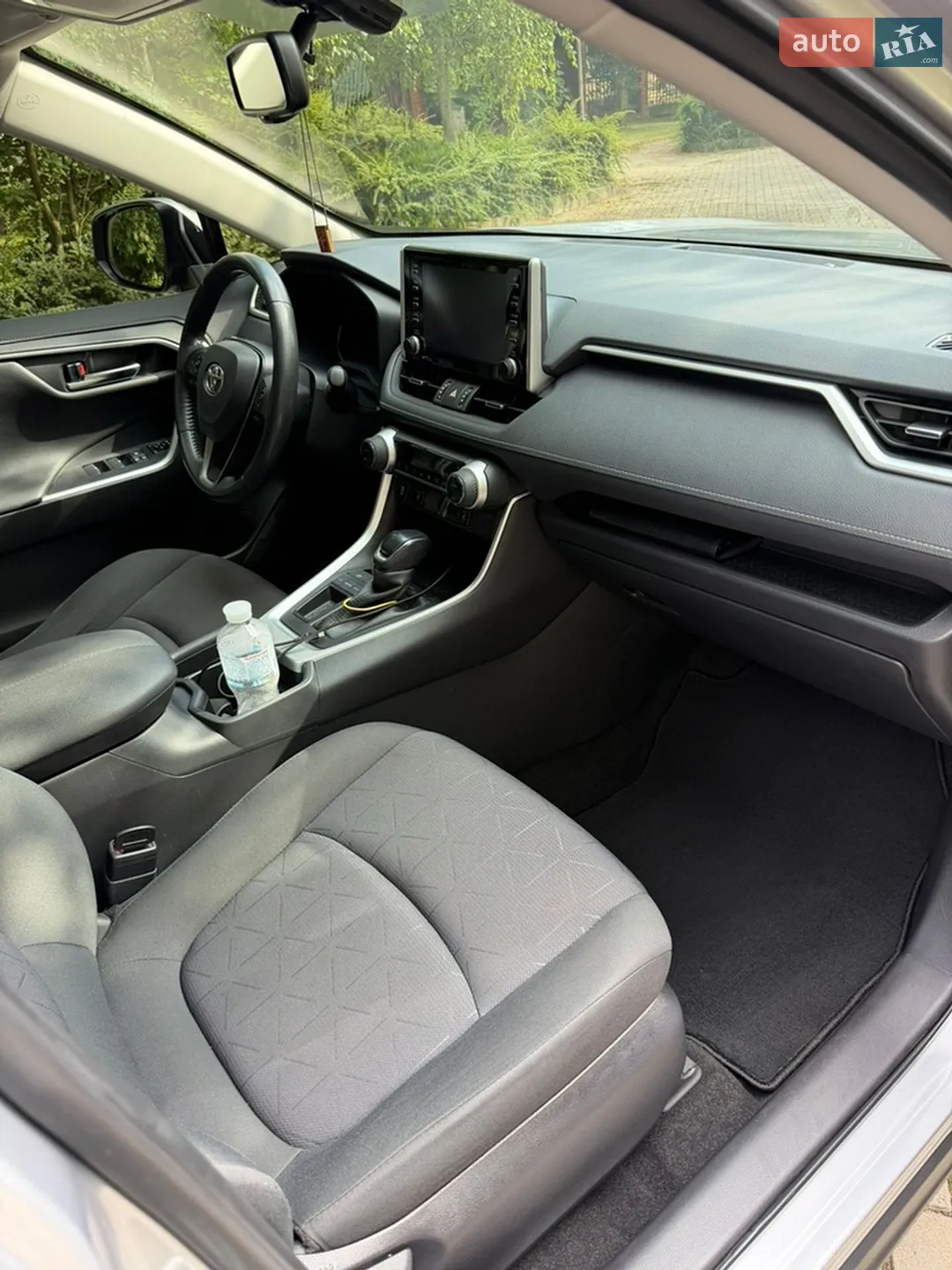 2019 Toyota RAV 4 - мініатюра 17