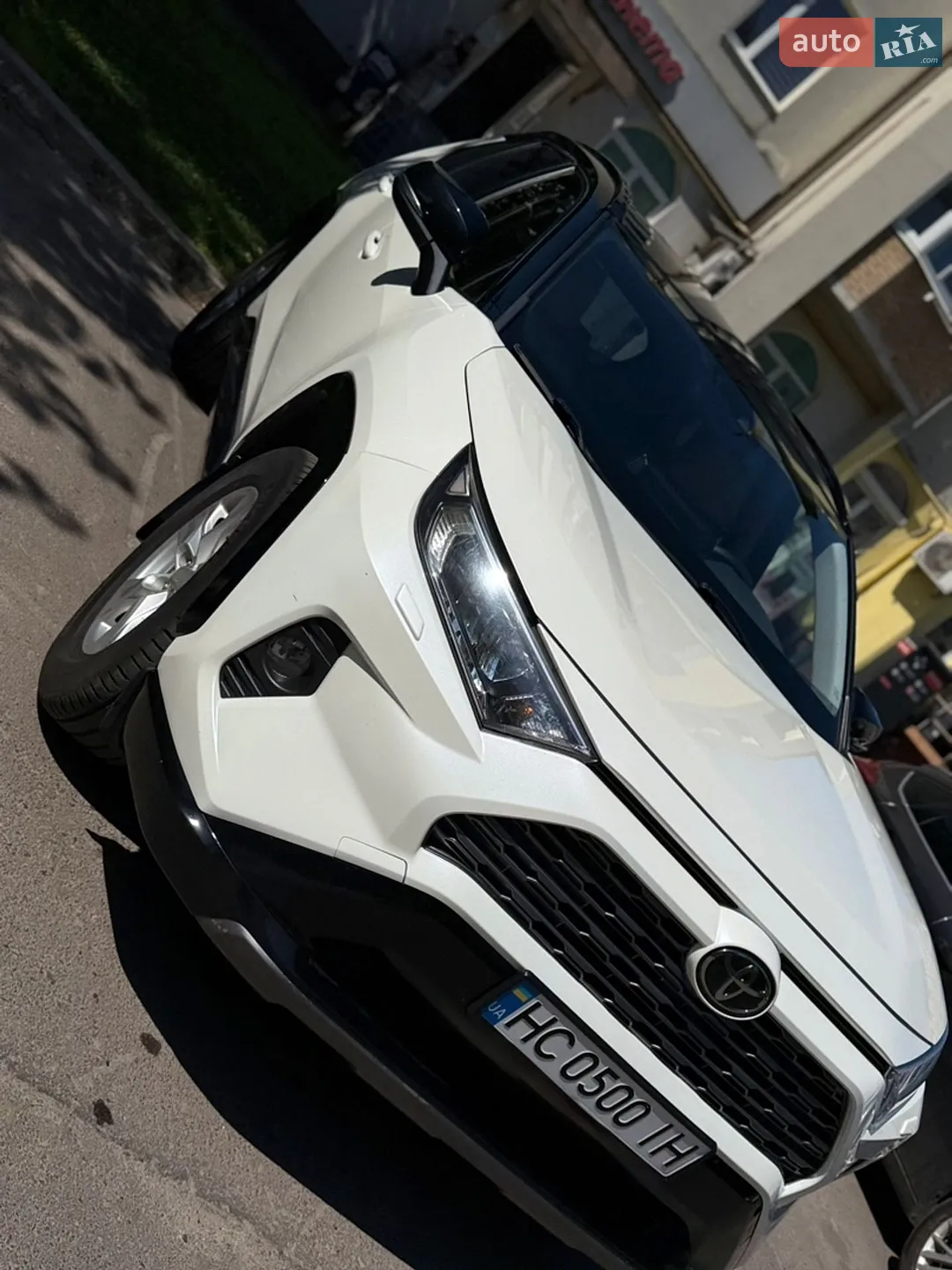 2020 Toyota RAV 4 - фото 1
