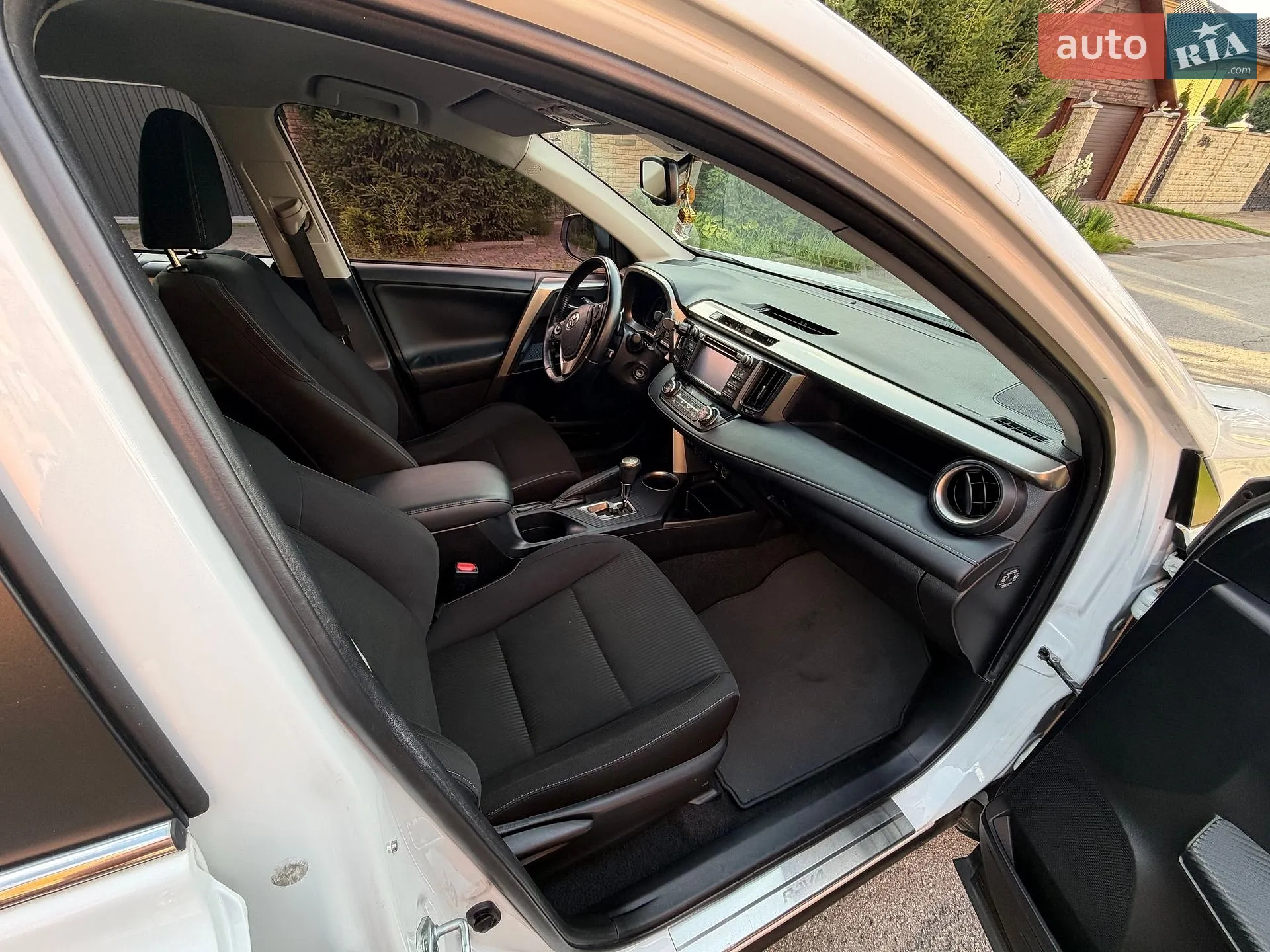 2014 Toyota RAV 4 - мініатюра 13
