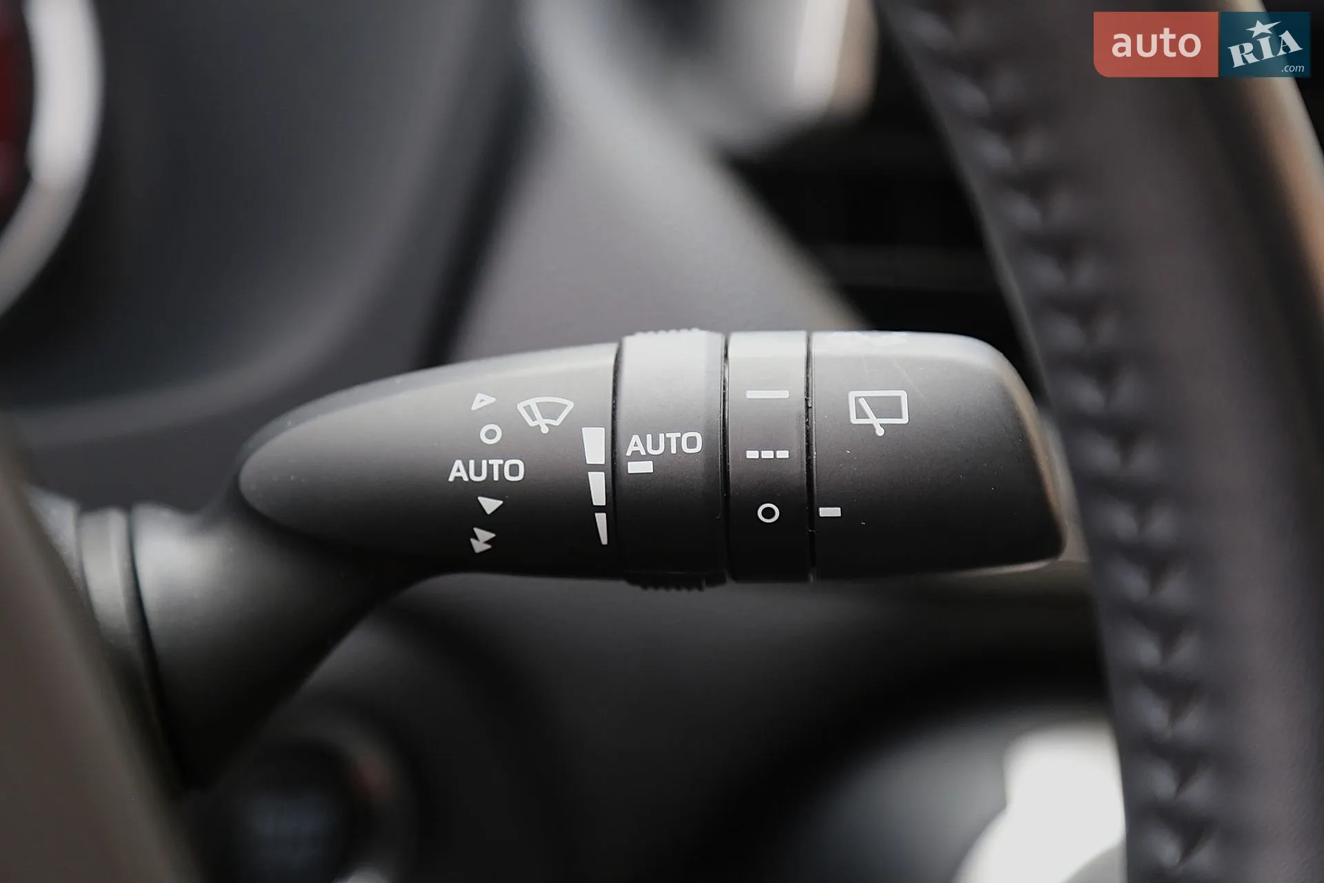 2019 Toyota RAV 4 - мініатюра 26