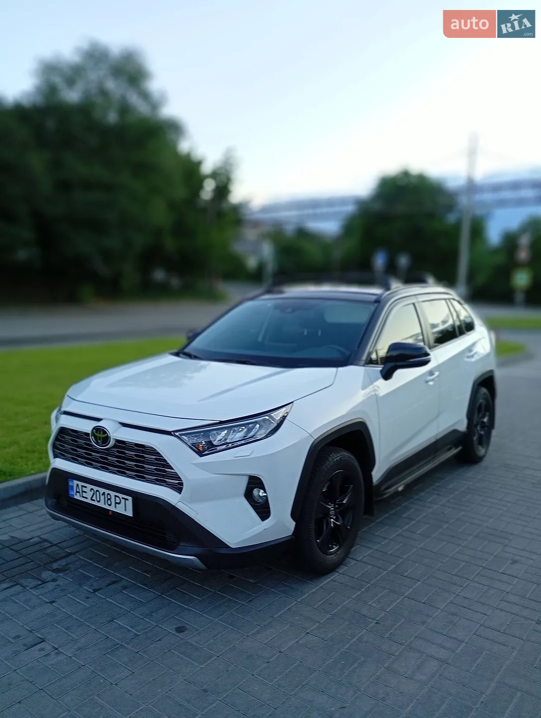2021 Toyota RAV 4 - фото 1