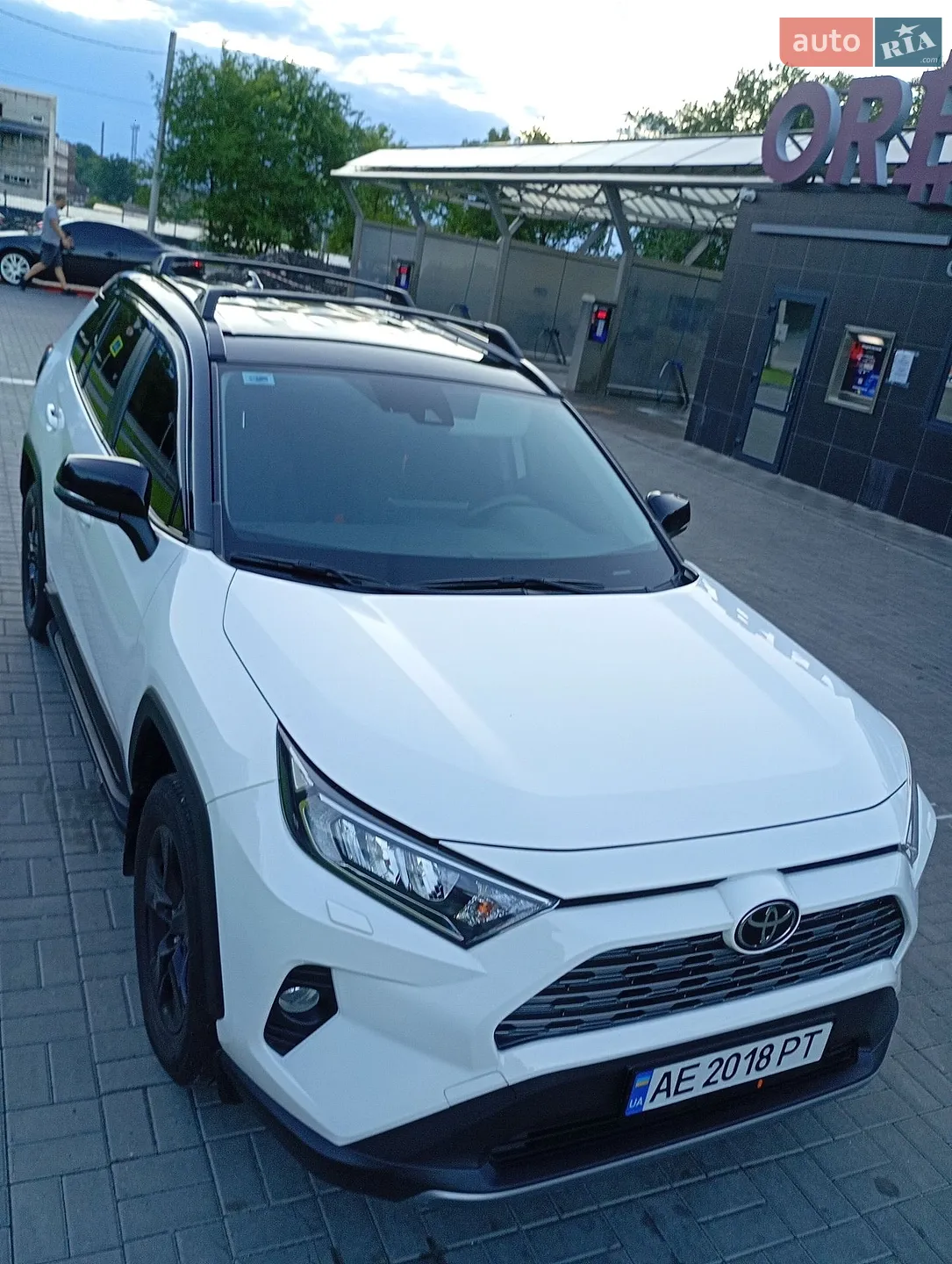 2021 Toyota RAV 4 - мініатюра 4