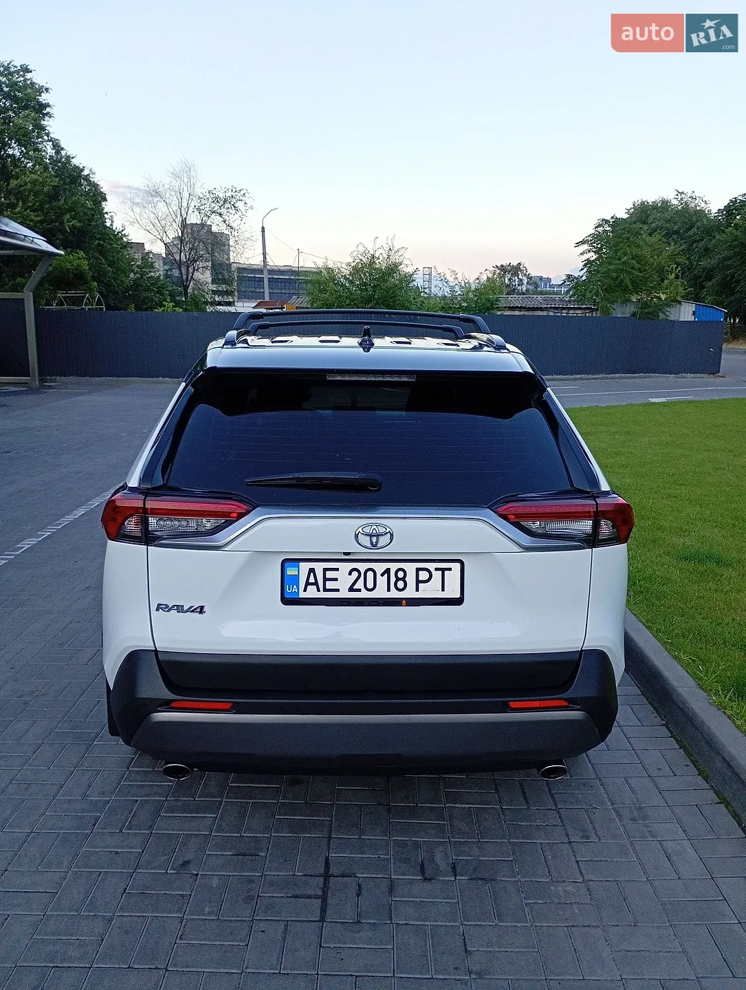 2021 Toyota RAV 4 - мініатюра 16