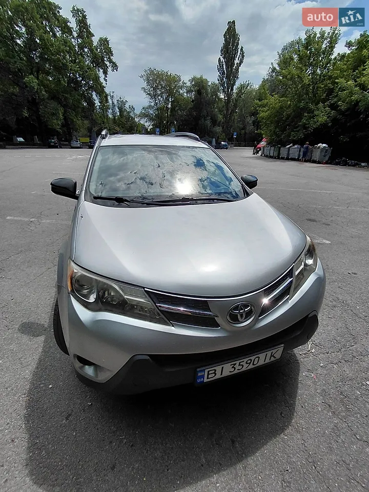 2016 Toyota RAV 4 - мініатюра 12