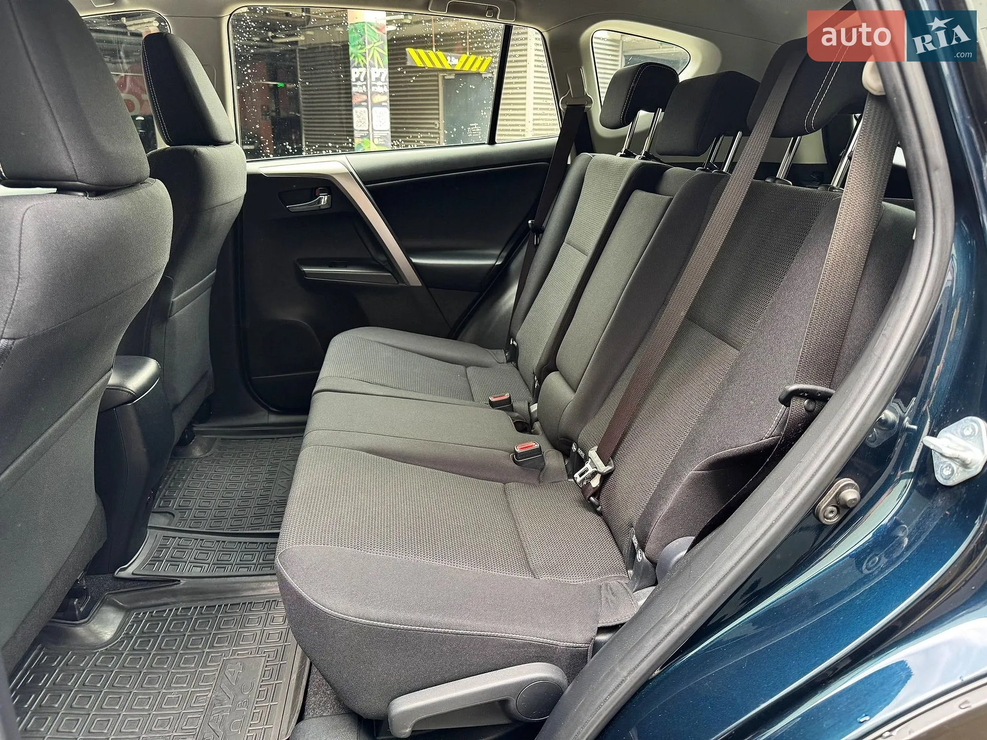 2017 Toyota RAV 4 - мініатюра 11