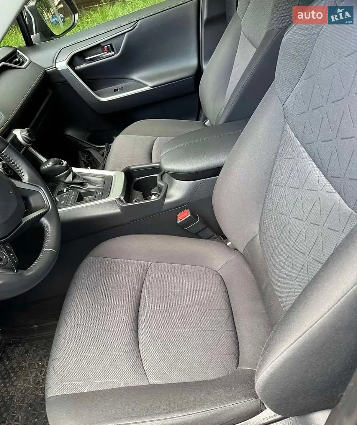 2019 Toyota RAV 4 - мініатюра 12
