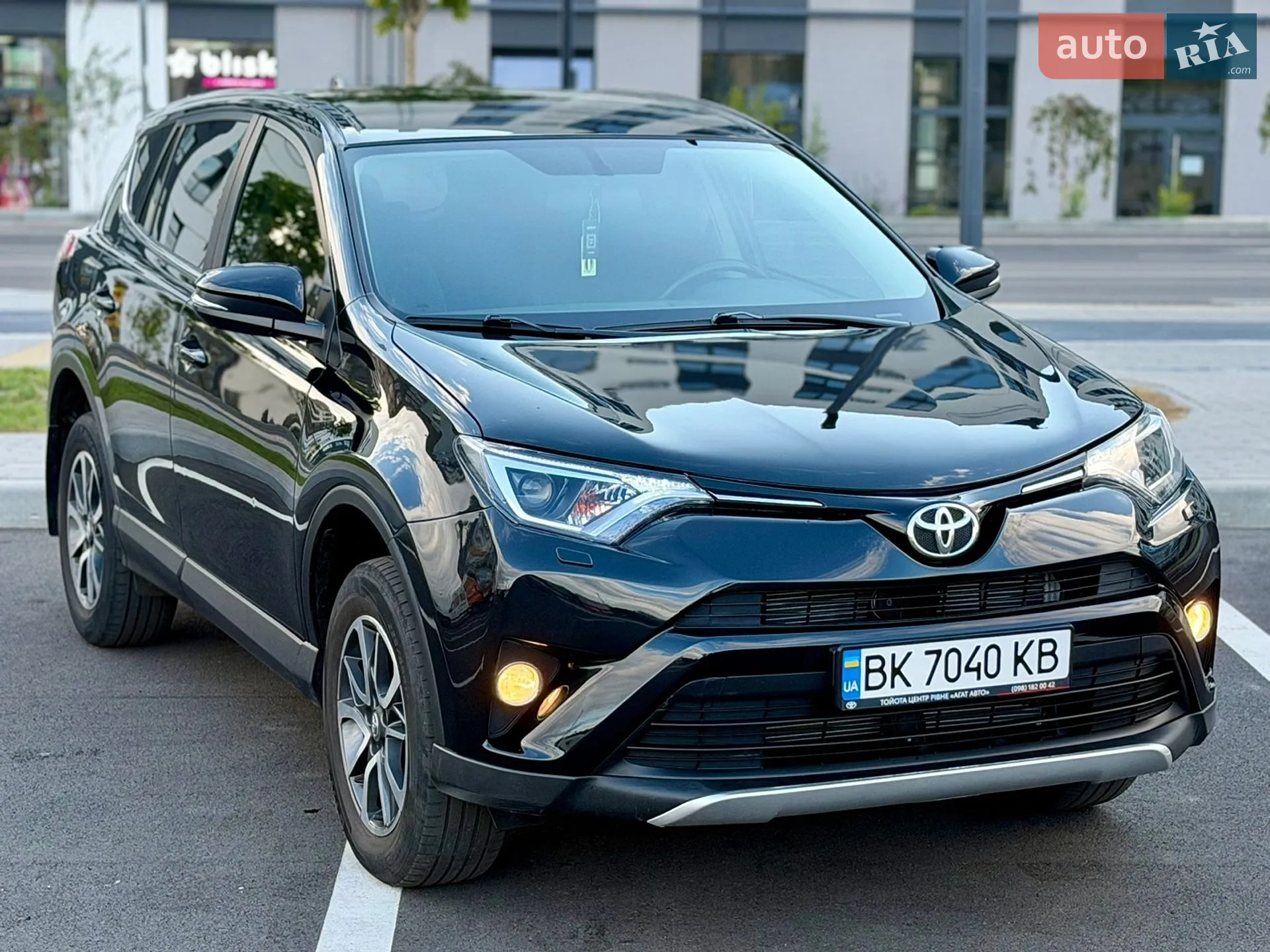 2018 Toyota RAV 4 - мініатюра 2