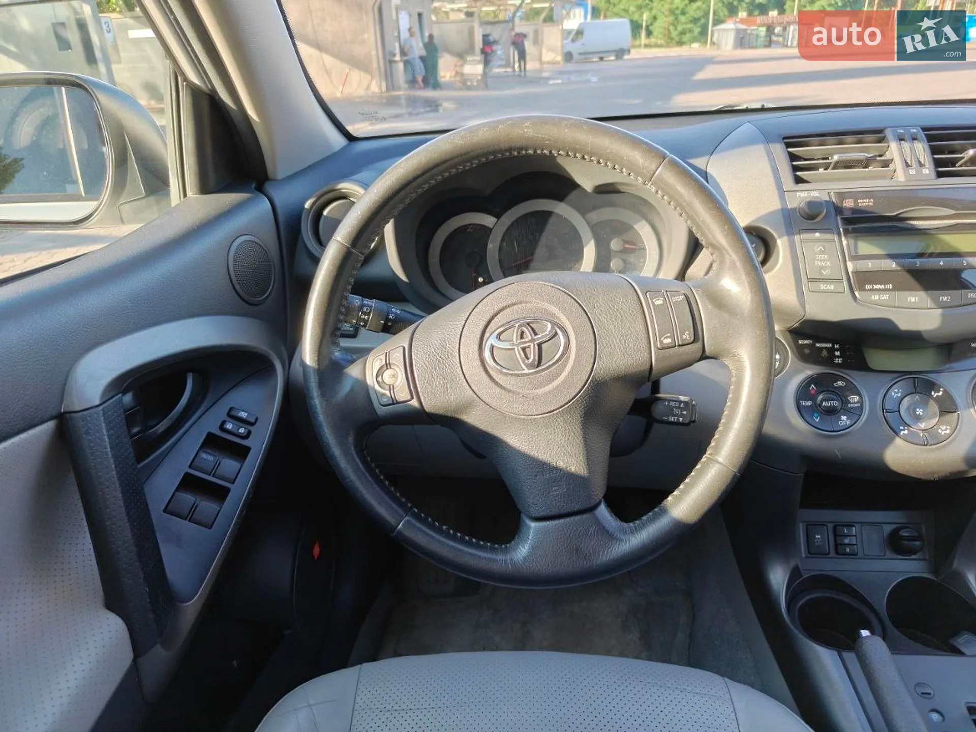 2011 Toyota RAV 4 - мініатюра 35