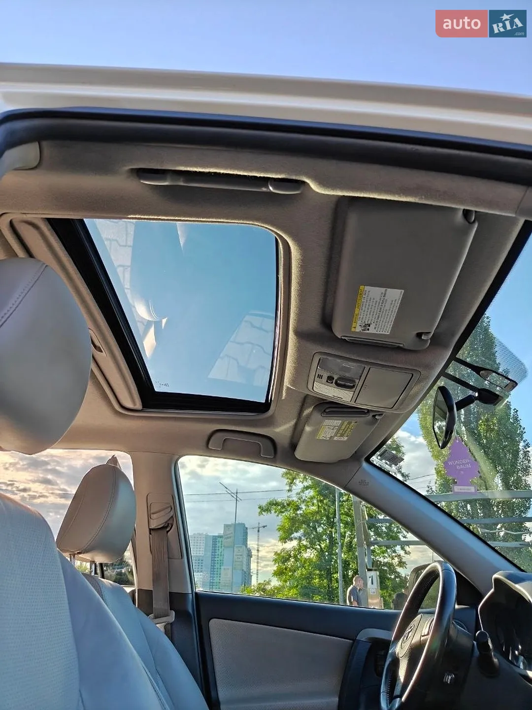 2011 Toyota RAV 4 - мініатюра 42