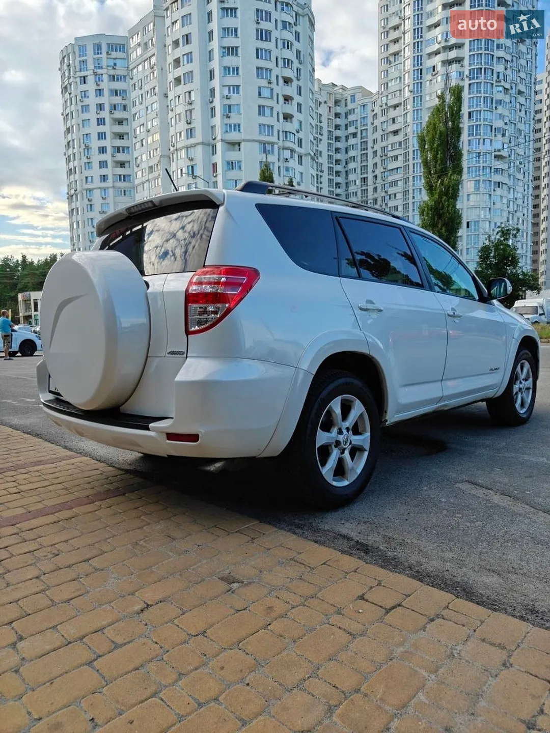 2011 Toyota RAV 4 - мініатюра 18