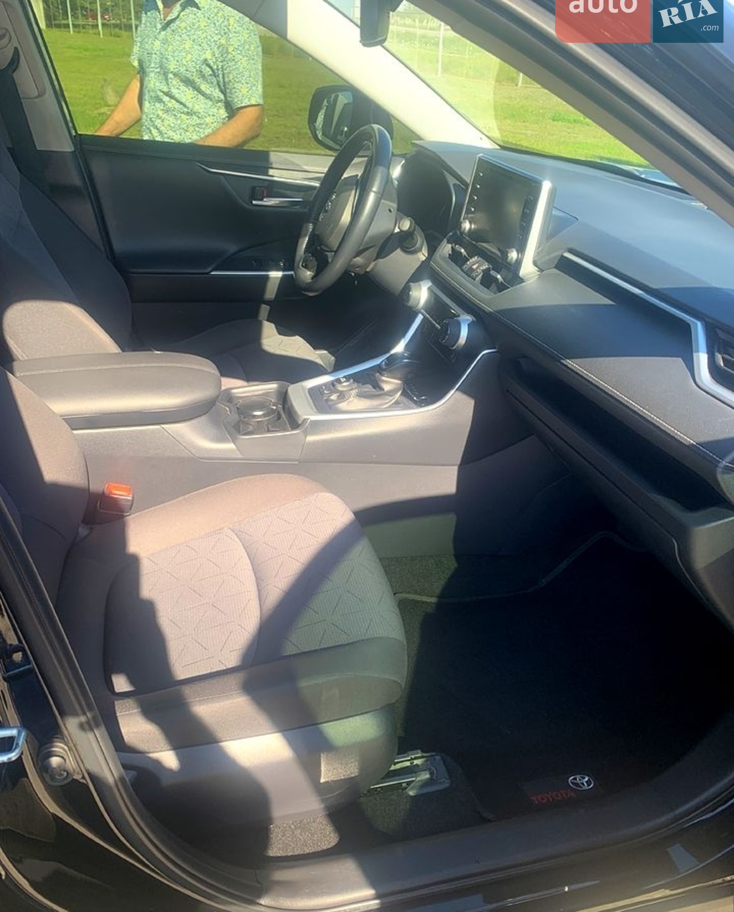 2020 Toyota RAV 4 - мініатюра 6