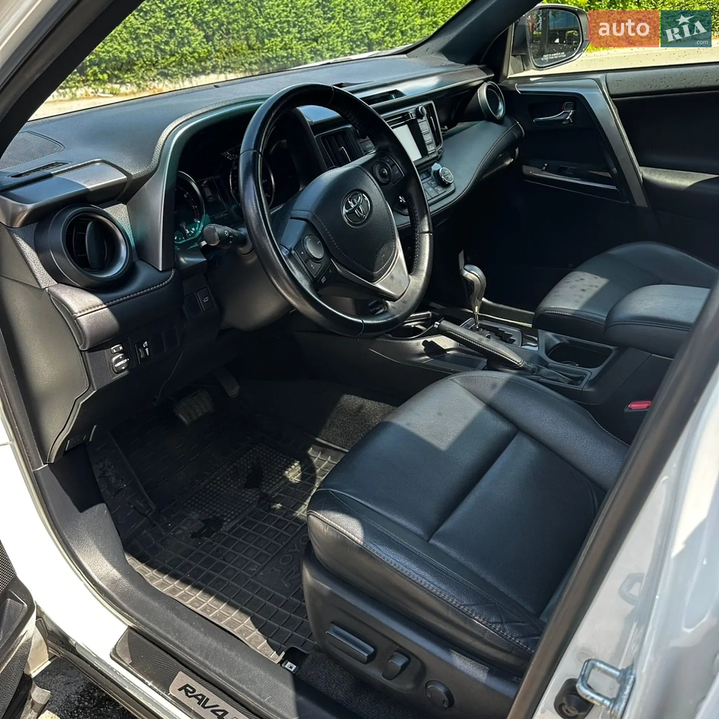 2016 Toyota RAV 4 - мініатюра 13