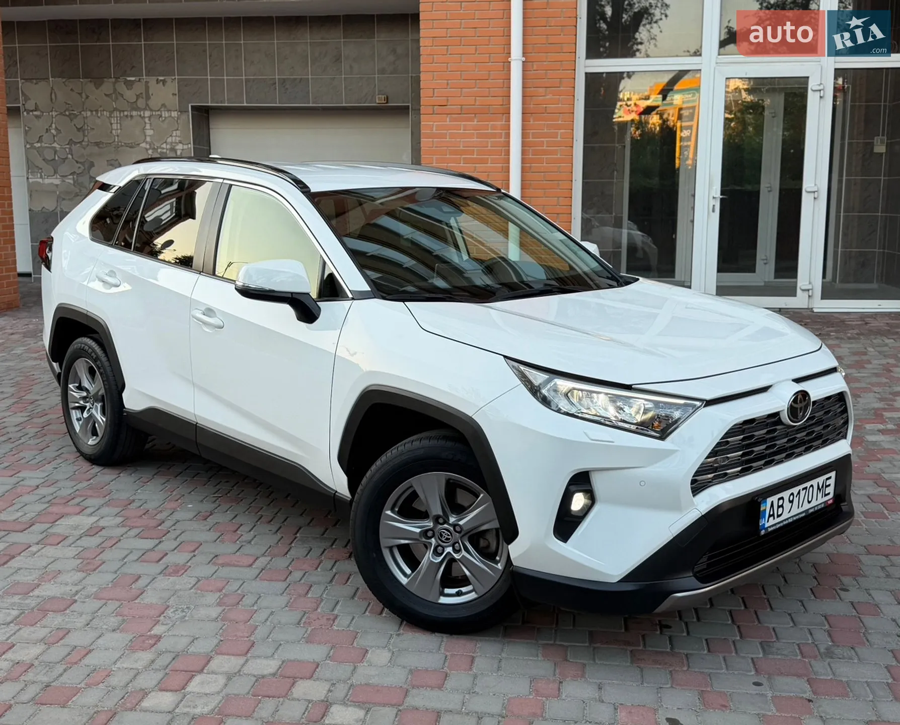 2022 Toyota RAV 4 - мініатюра 18