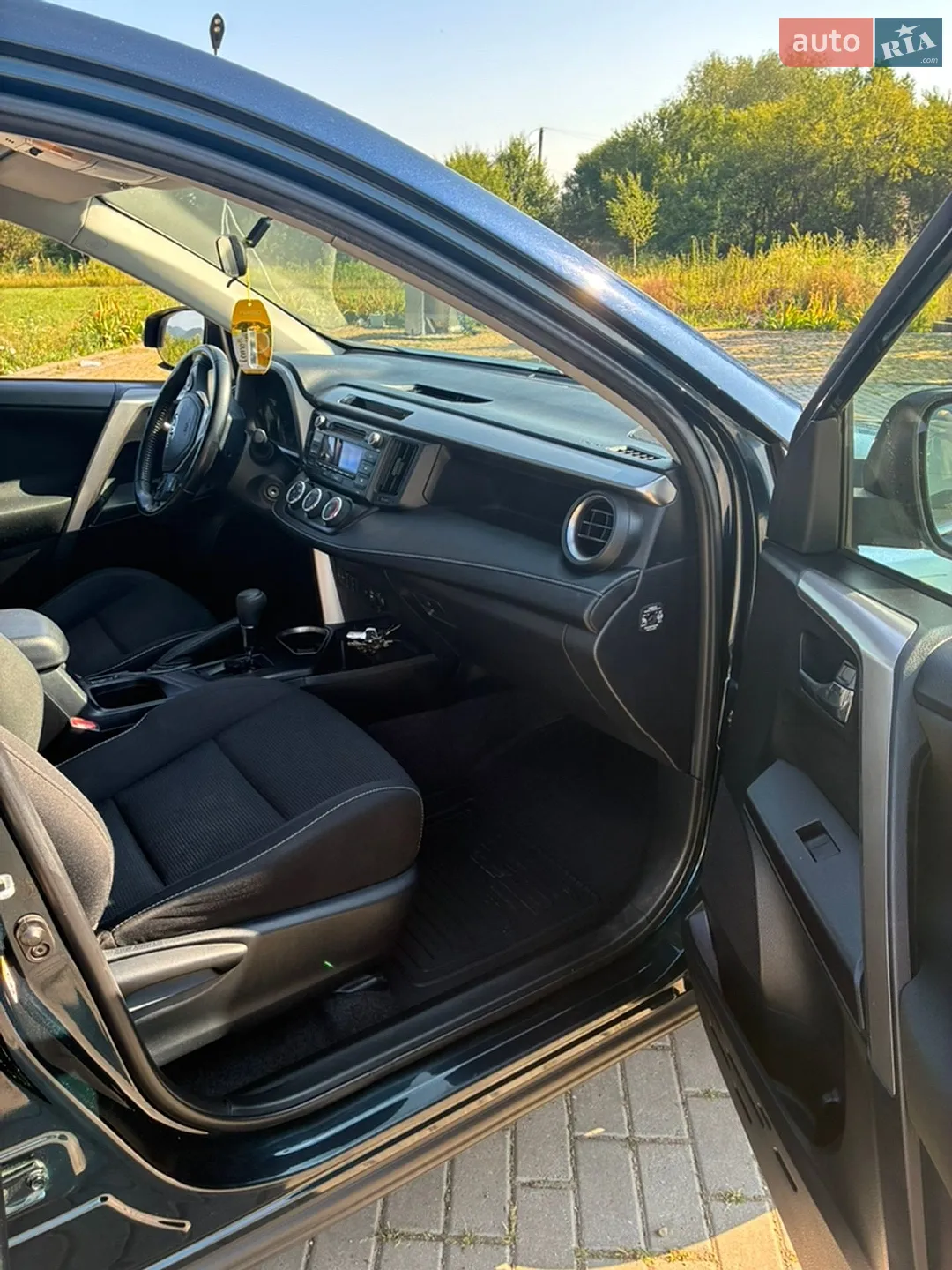 2018 Toyota RAV 4 - мініатюра 9