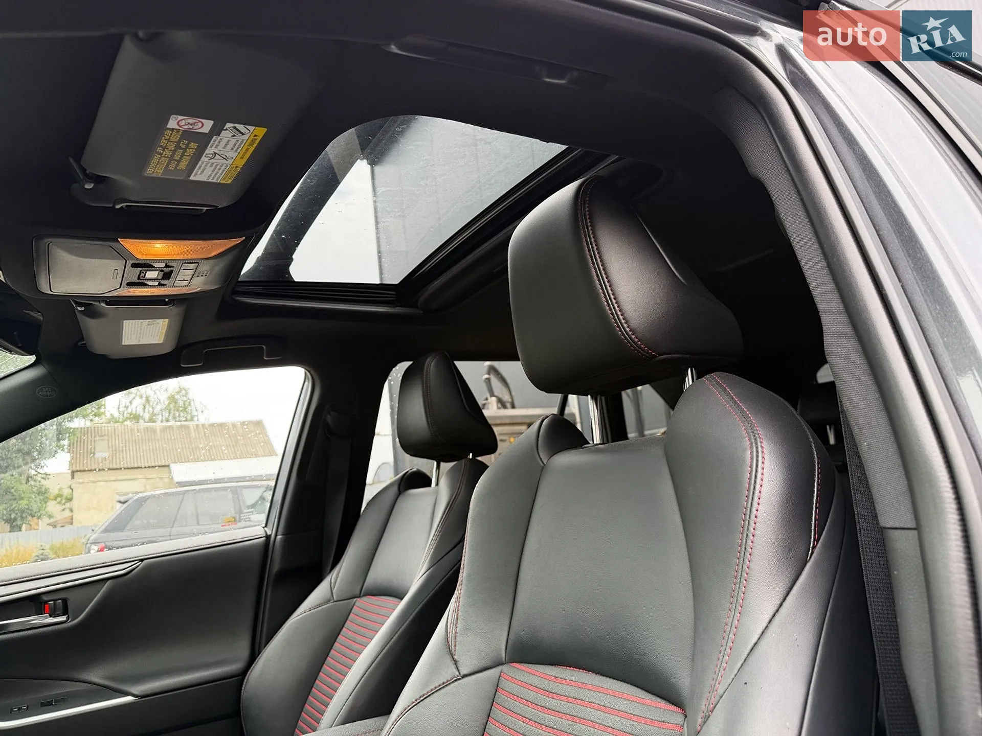 2021 Toyota RAV 4 - мініатюра 13
