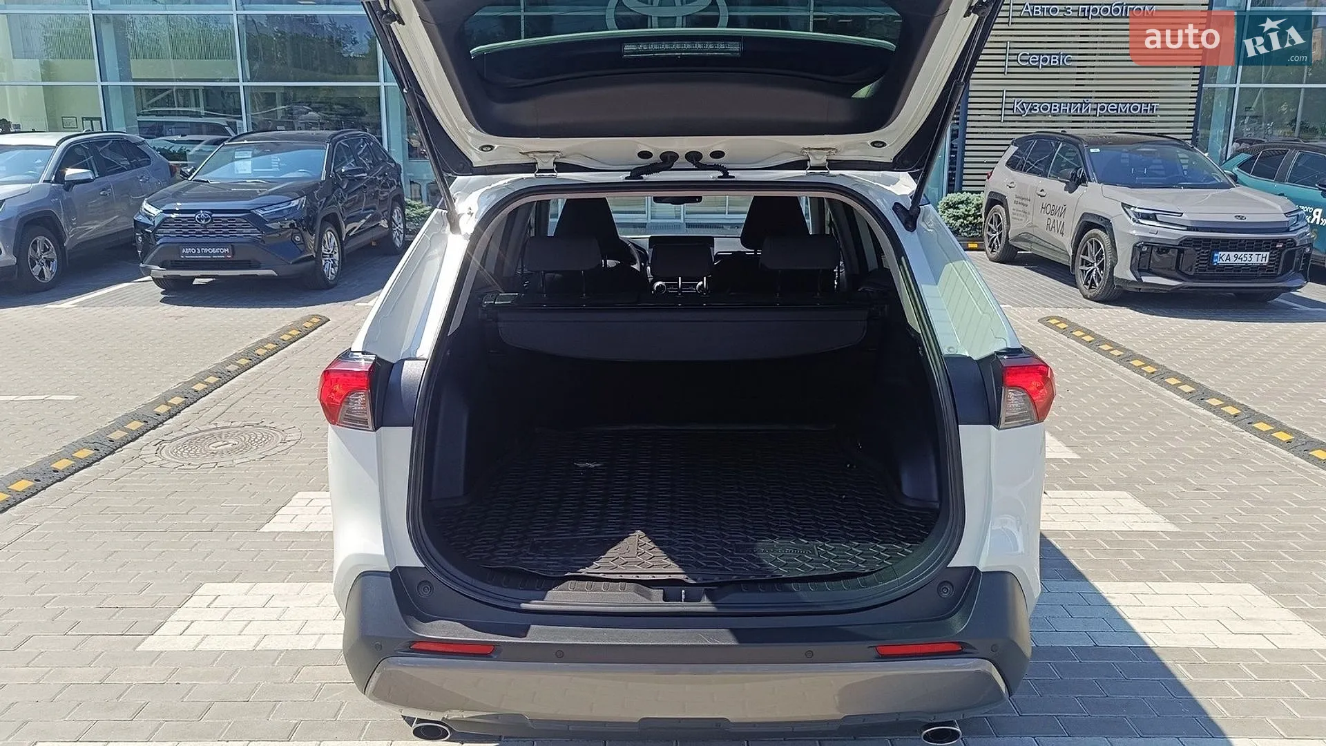 2019 Toyota RAV 4 - мініатюра 10