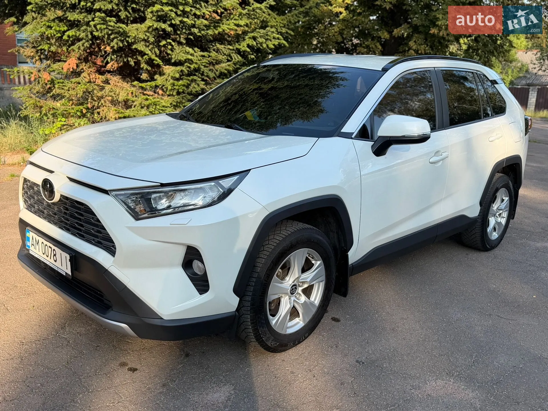 2020 Toyota RAV 4 - мініатюра 2