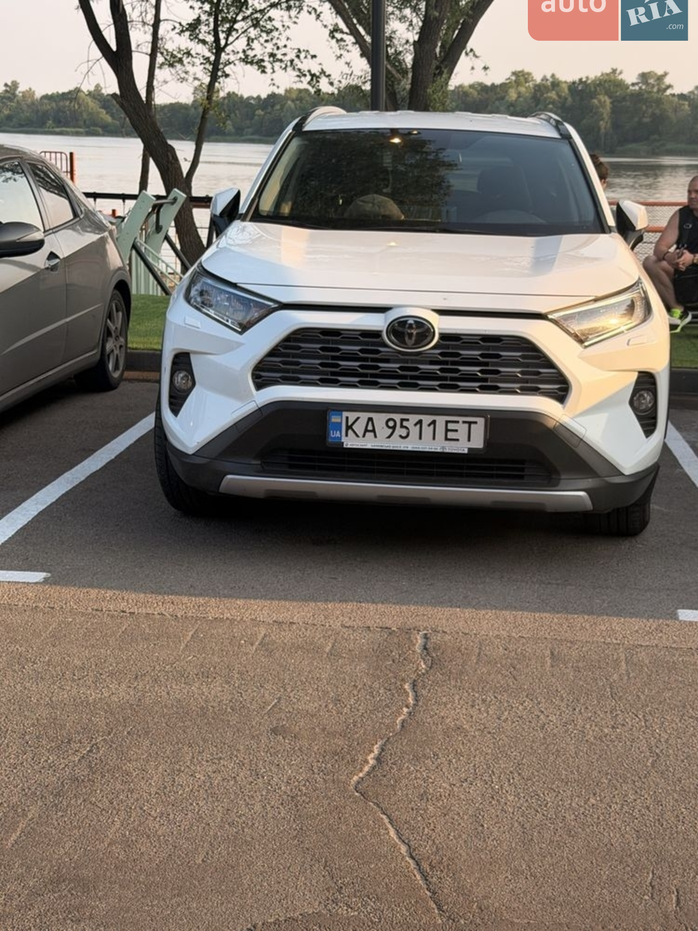 2020 Toyota RAV 4 - мініатюра 8
