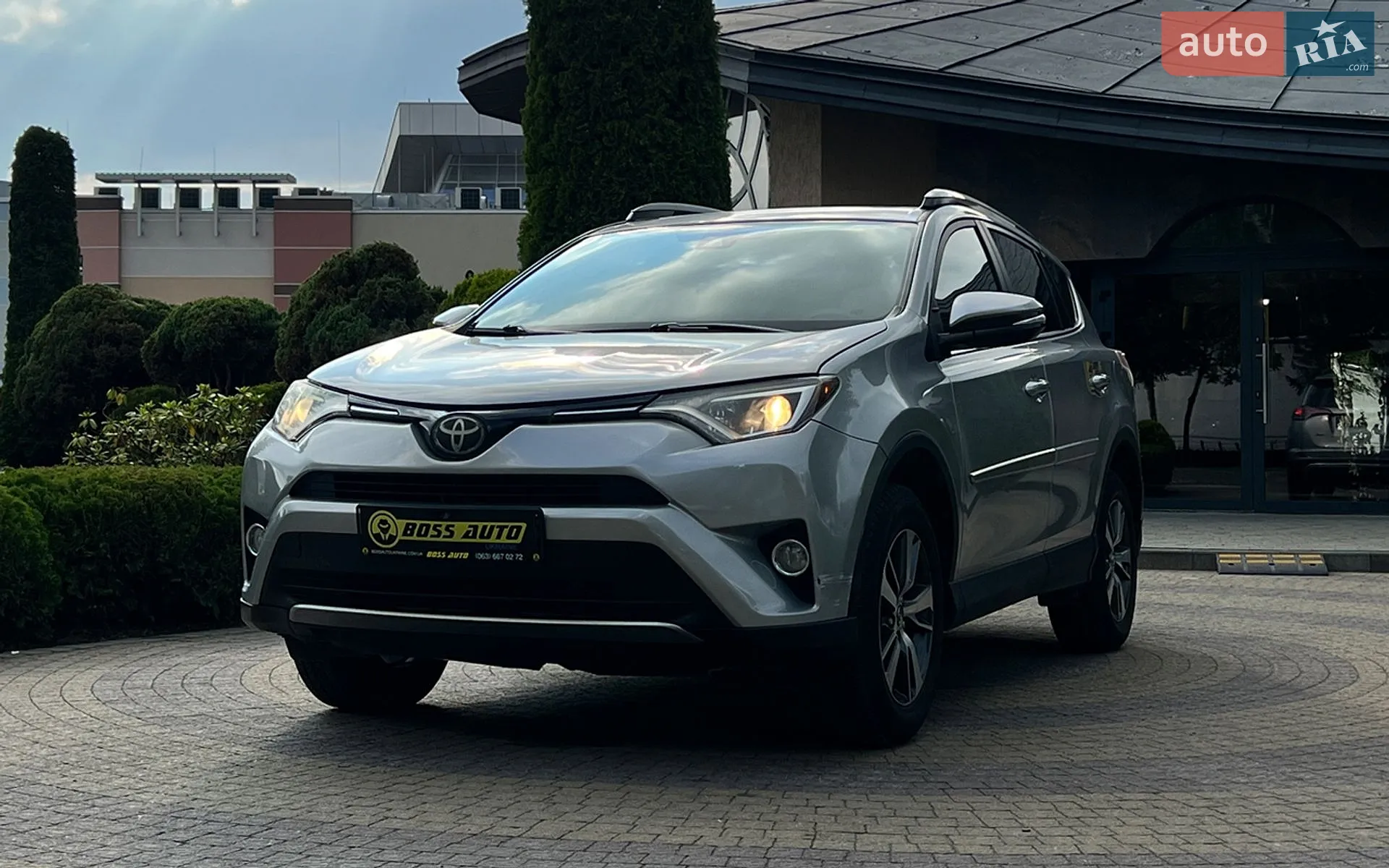2017 Toyota RAV 4 - мініатюра 3