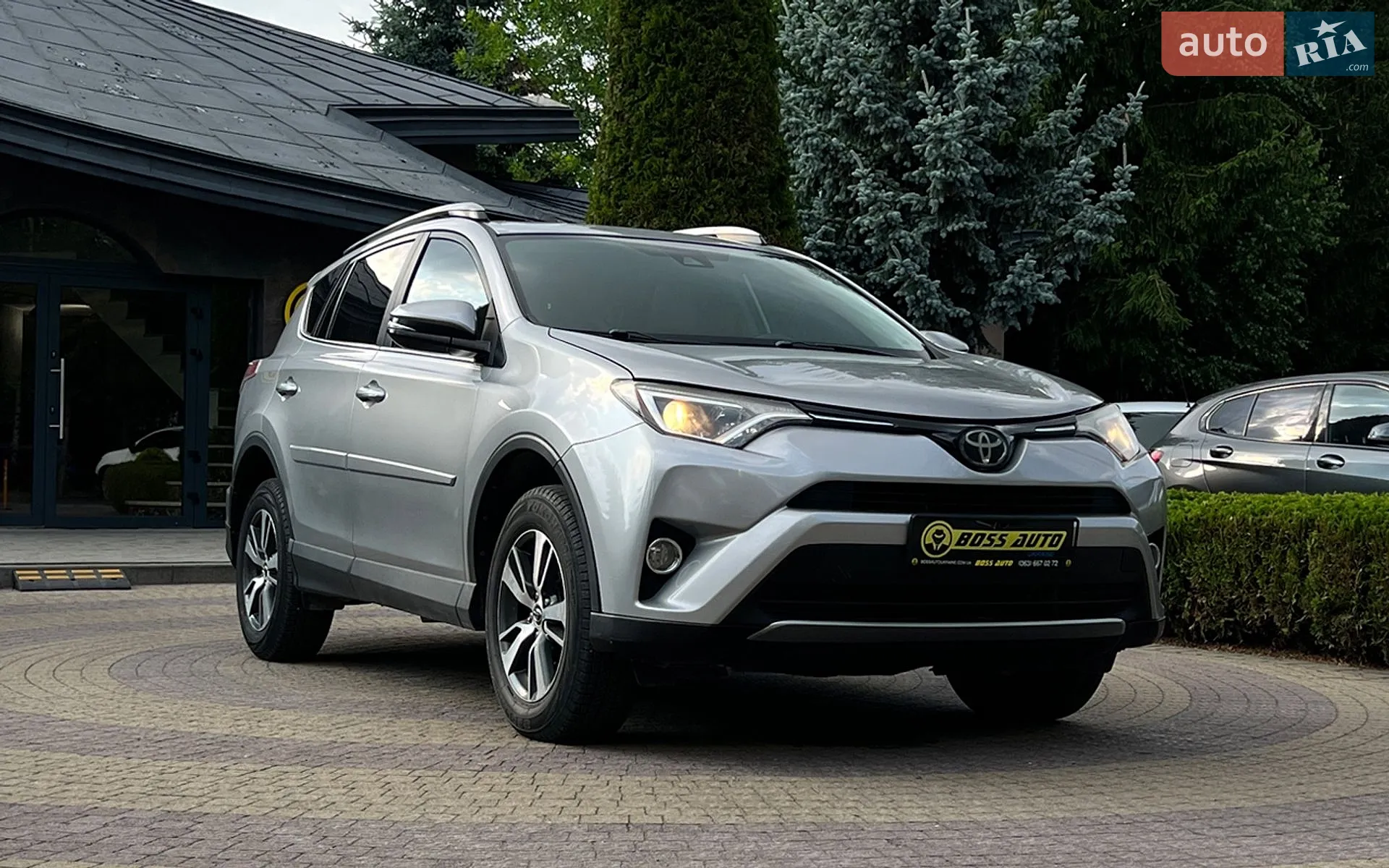 2017 Toyota RAV 4 - фото 1