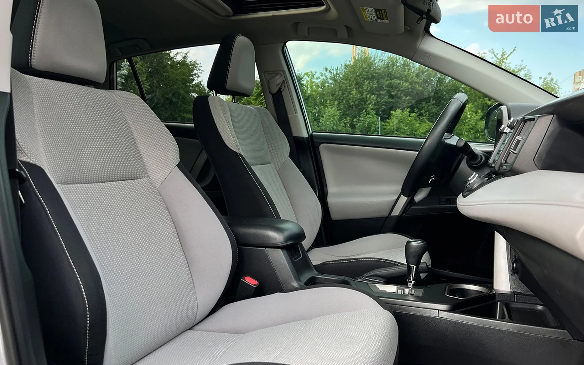 2017 Toyota RAV 4 - мініатюра 21
