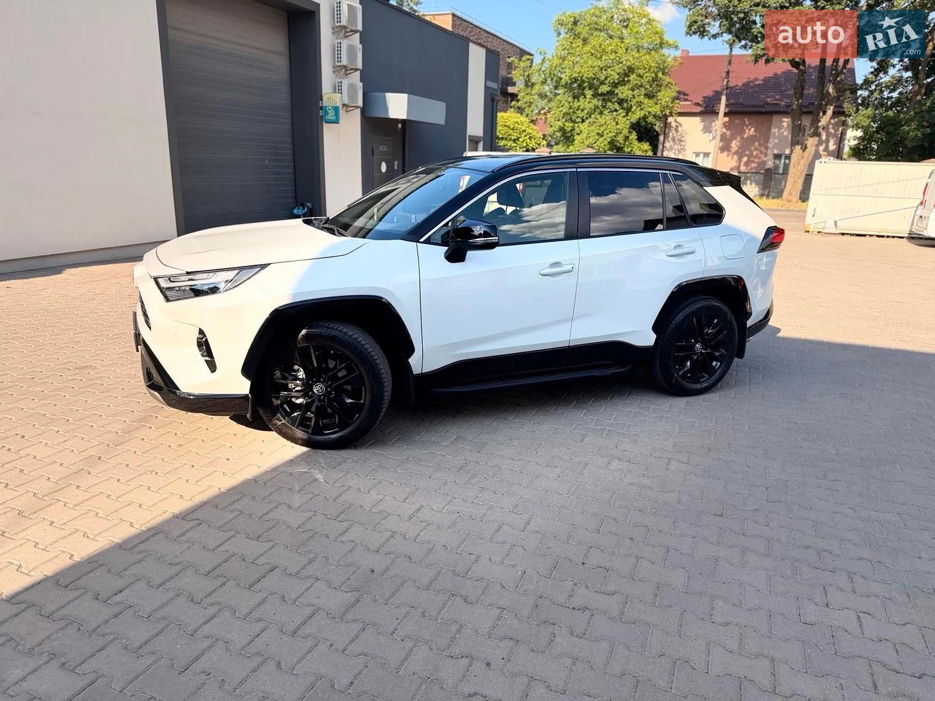 2024 Toyota RAV 4 - мініатюра 3