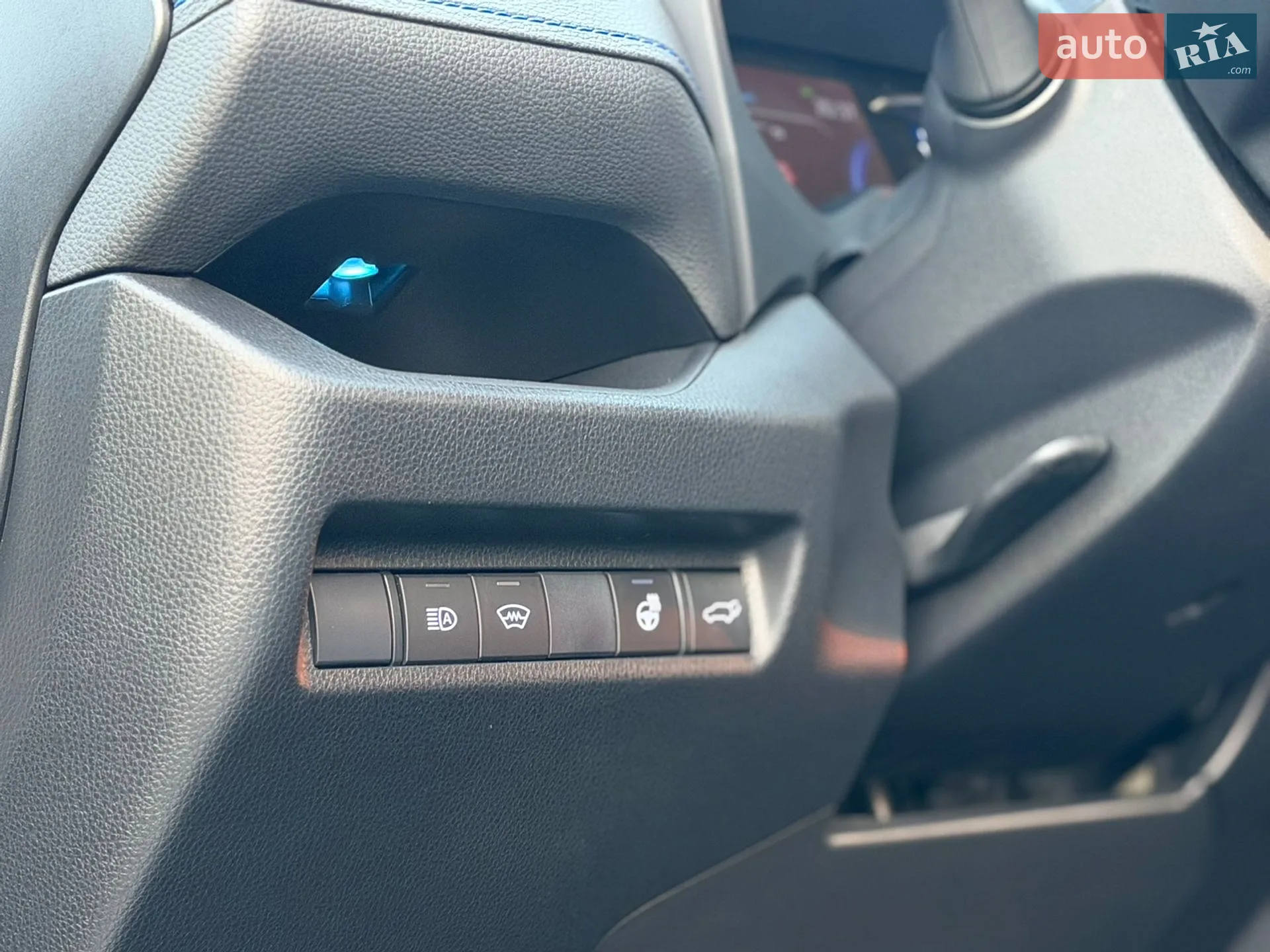 2020 Toyota RAV 4 - мініатюра 17