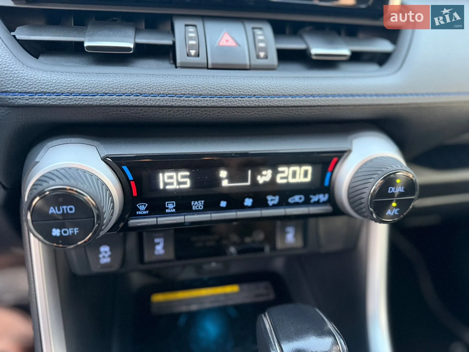 2020 Toyota RAV 4 - мініатюра 28