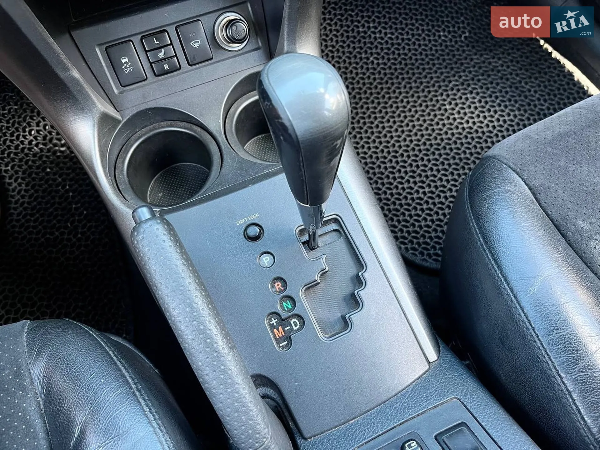 2010 Toyota RAV 4 - мініатюра 25