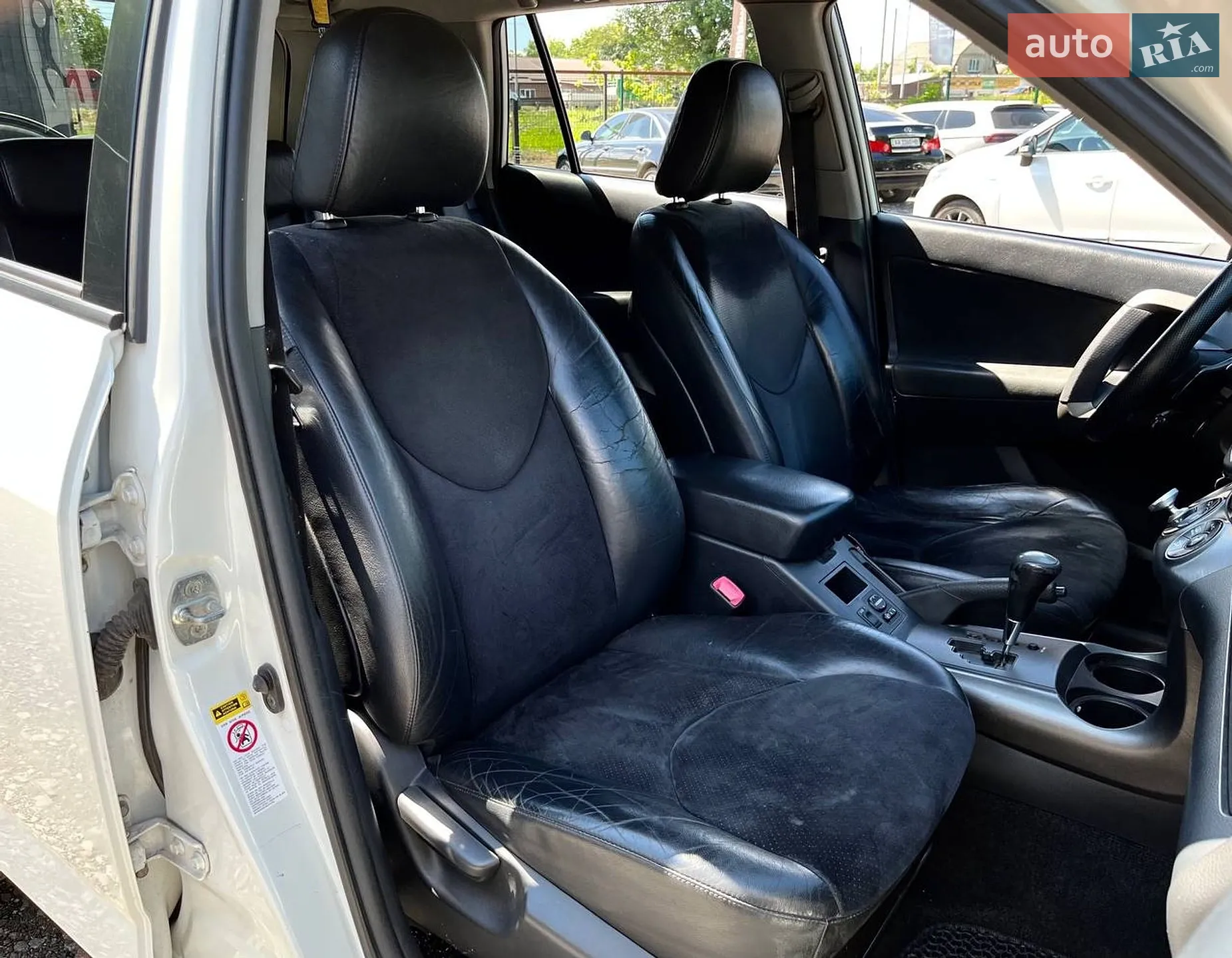 2010 Toyota RAV 4 - мініатюра 14